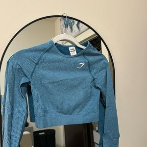 Gym shark top